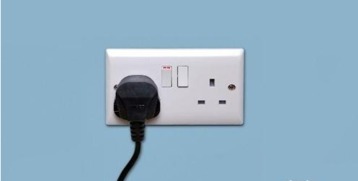 老婆用了這個方法，我家開關插座就再也沒壞過了